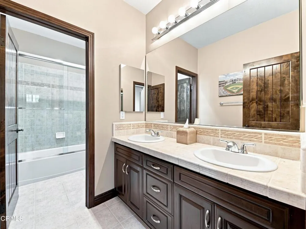 27041 Timberline Terrace Valencia, CA 91381
