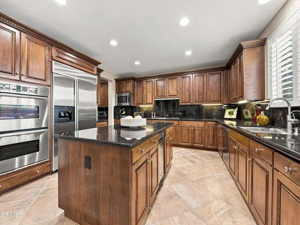 27041 Timberline Terrace Valencia, CA 91381