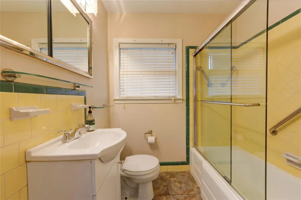 1932 W Bell Street Houston, TX 77019