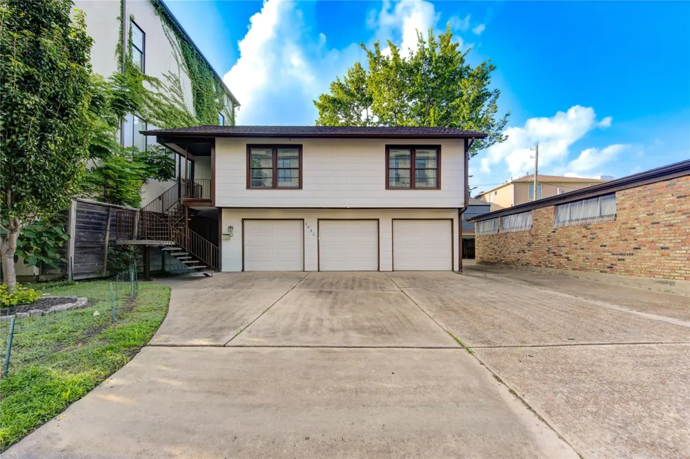 1932 W Bell Street Houston, TX 77019