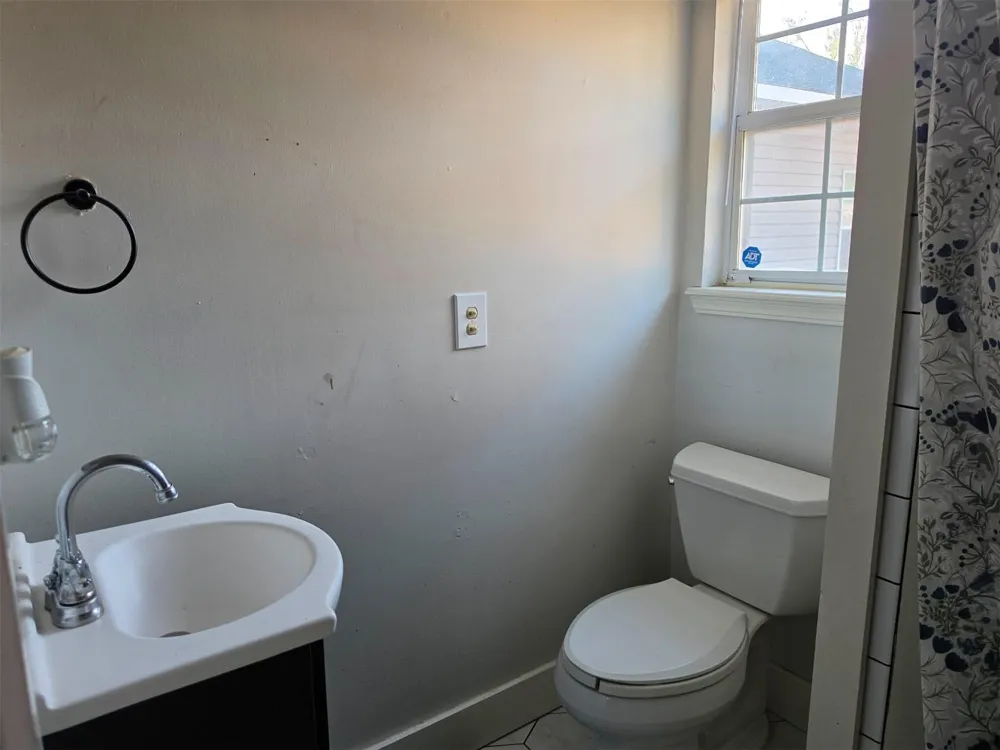821 W Oak Street Collinsville, OK 74021