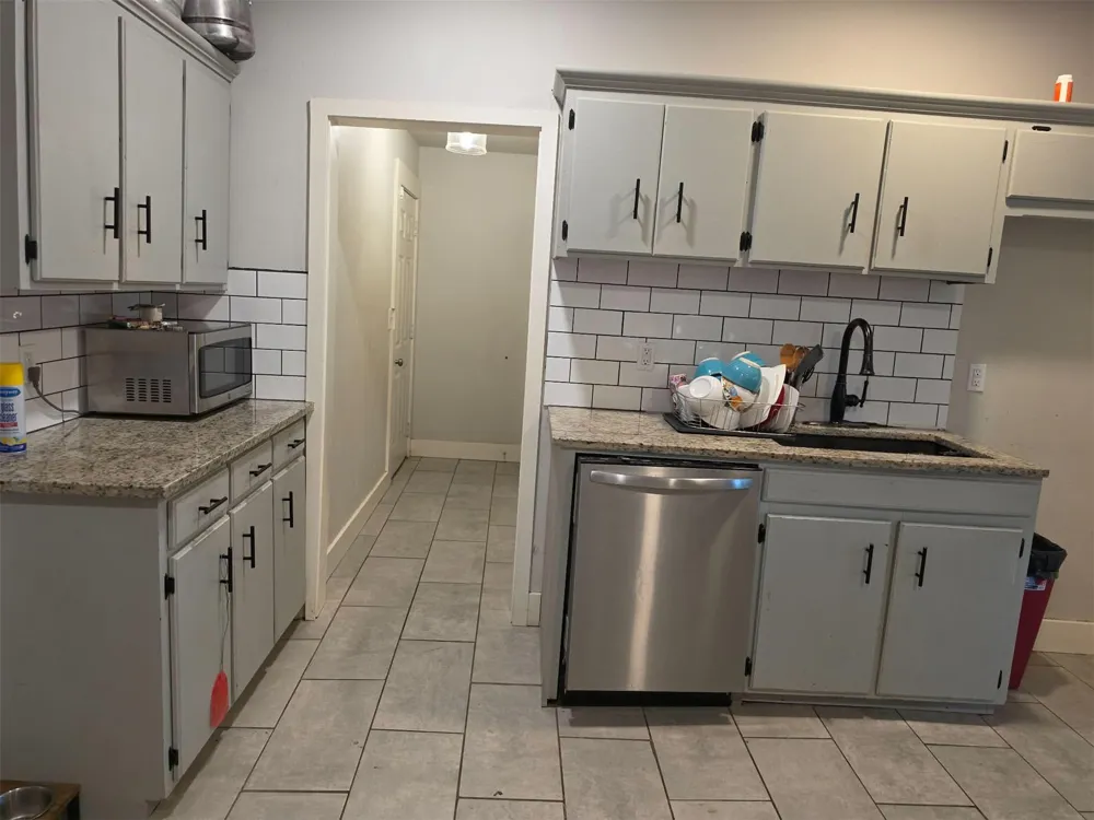 821 W Oak Street Collinsville, OK 74021