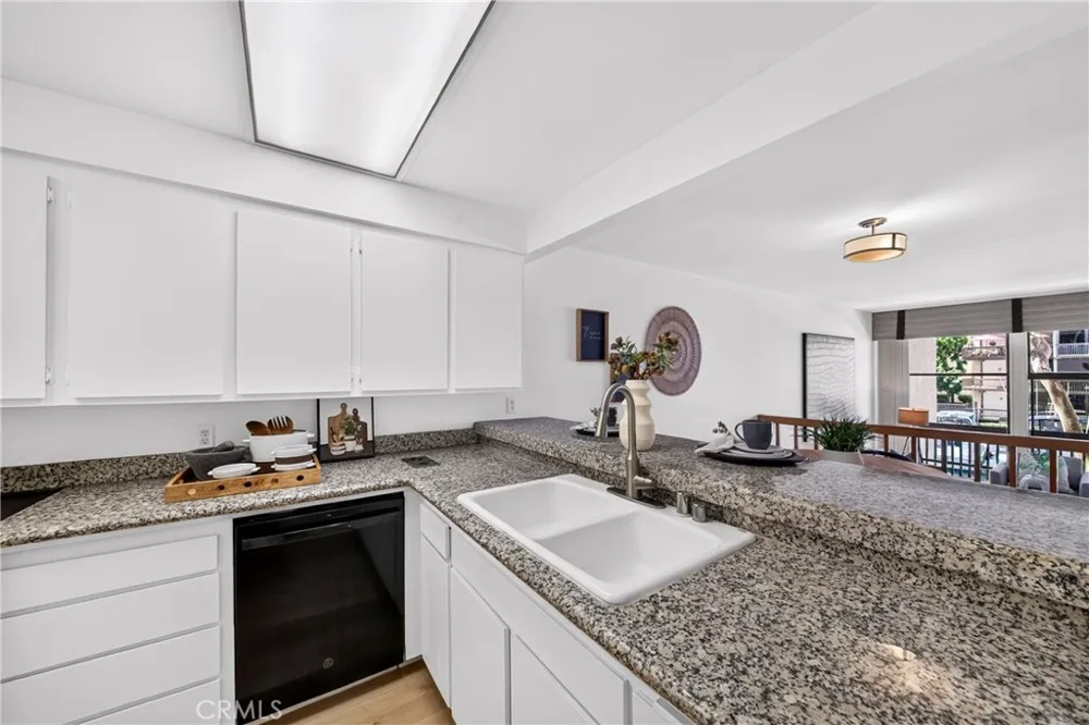6229 Marina Pacifica Long Beach, CA 90803