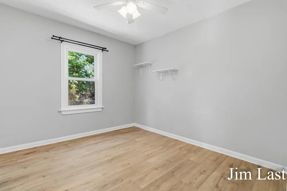 933 Barbara Street NW Grand Rapids, MI 49544