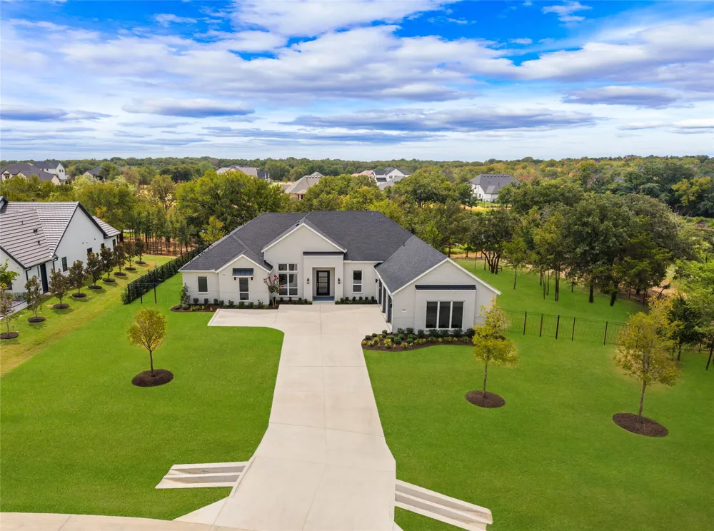 1733 Aspen Crossing Oak Point, TX 75068