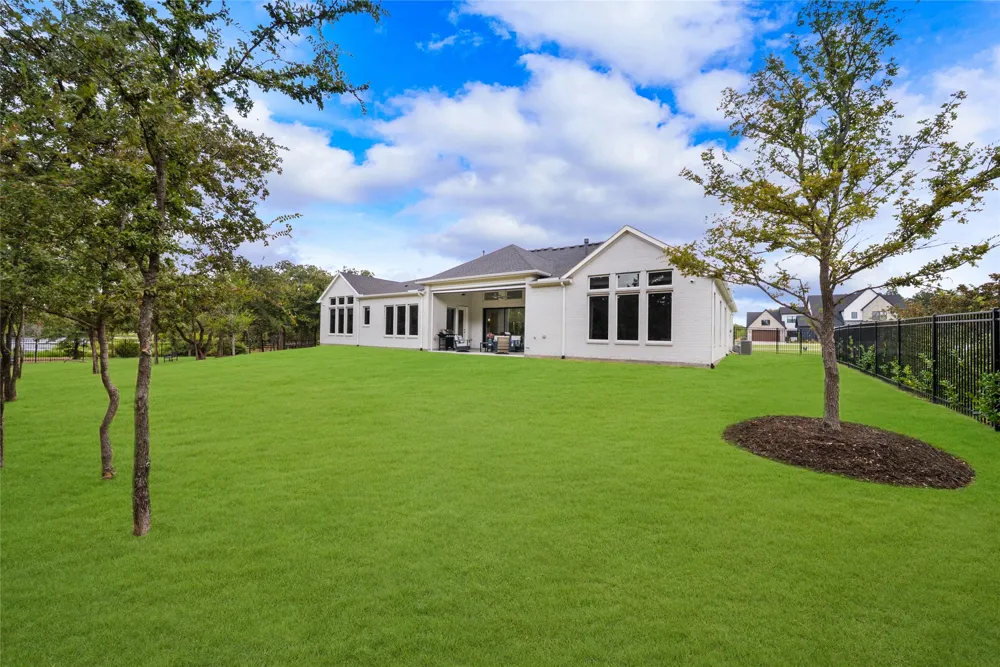 1733 Aspen Crossing Oak Point, TX 75068