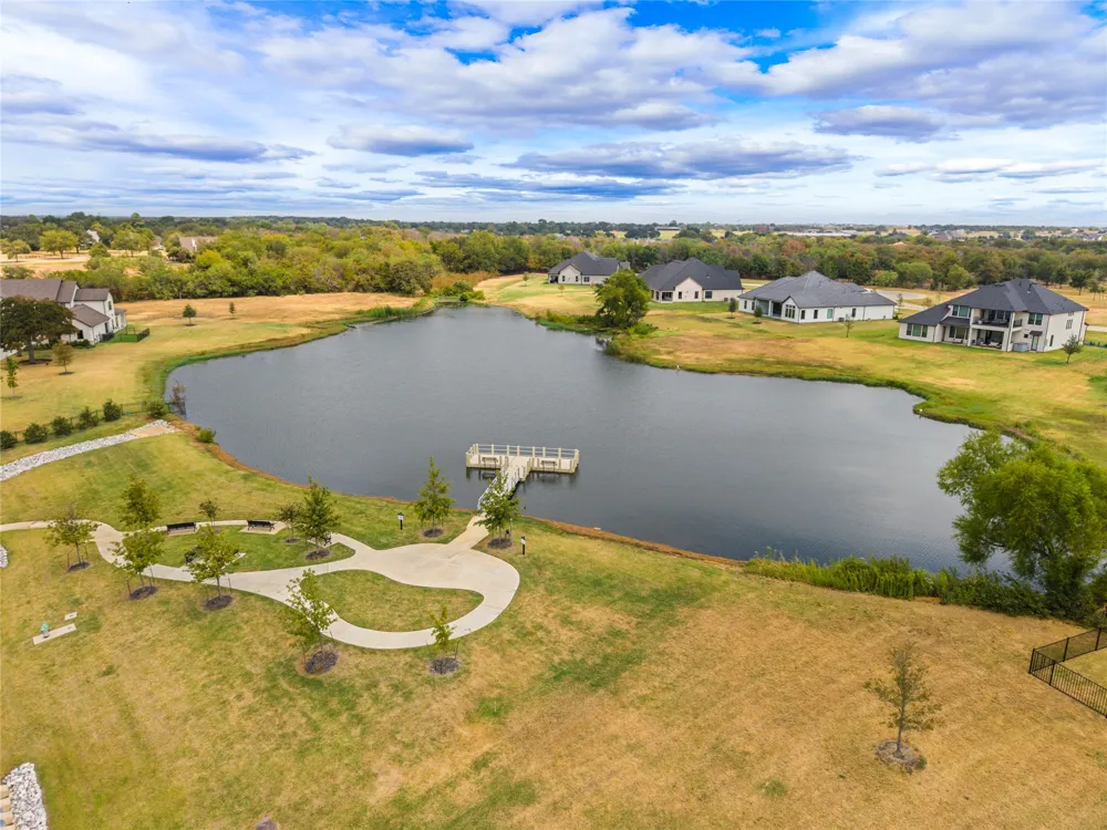1733 Aspen Crossing Oak Point, TX 75068