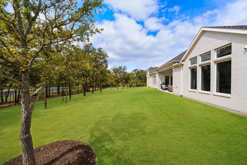 1733 Aspen Crossing Oak Point, TX 75068