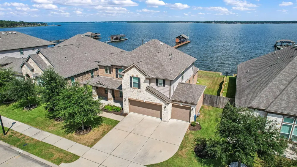 15526 Westward Lake Lane Hockley, TX 77044