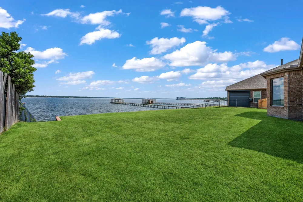 15526 Westward Lake Lane Hockley, TX 77044