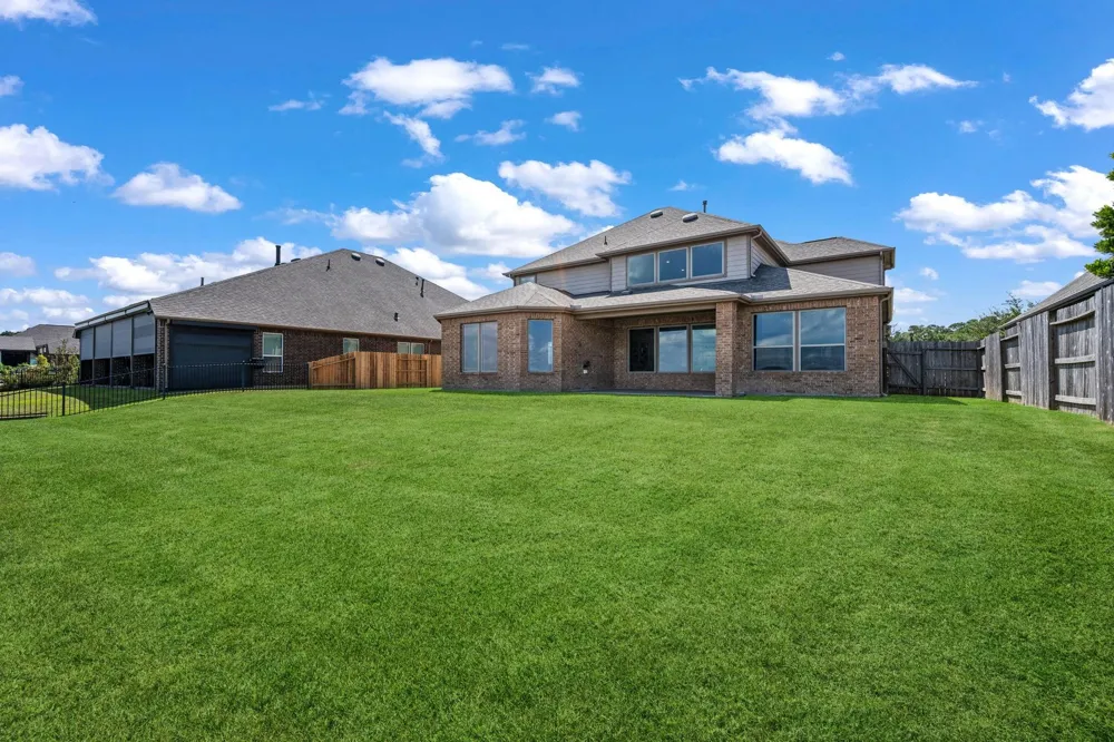 15526 Westward Lake Lane Hockley, TX 77044