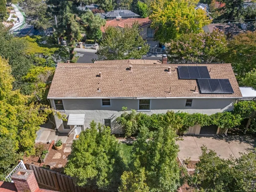 2 Beverly Drive San Carlos, CA 94070