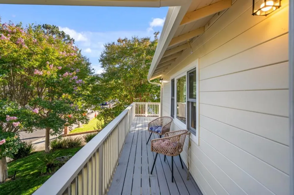 2 Beverly Drive San Carlos, CA 94070