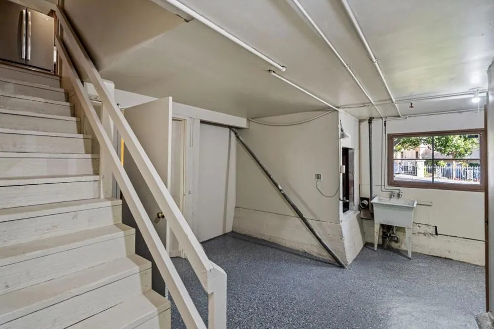 2 Beverly Drive San Carlos, CA 94070