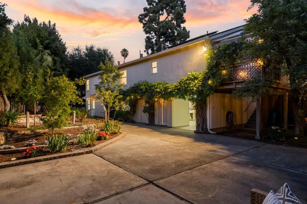 2 Beverly Drive San Carlos, CA 94070
