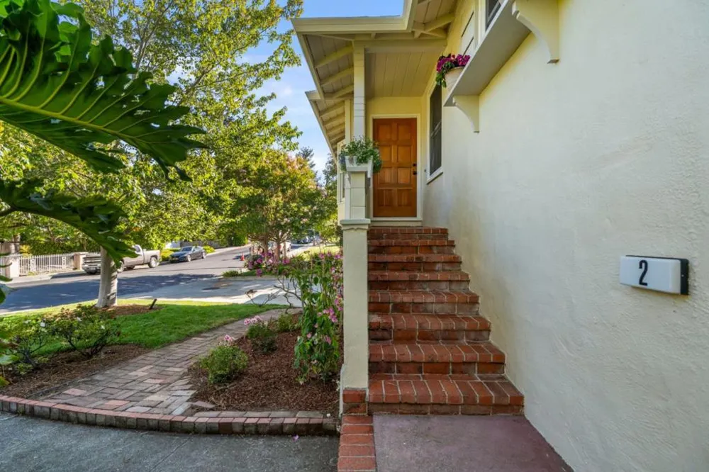 2 Beverly Drive San Carlos, CA 94070