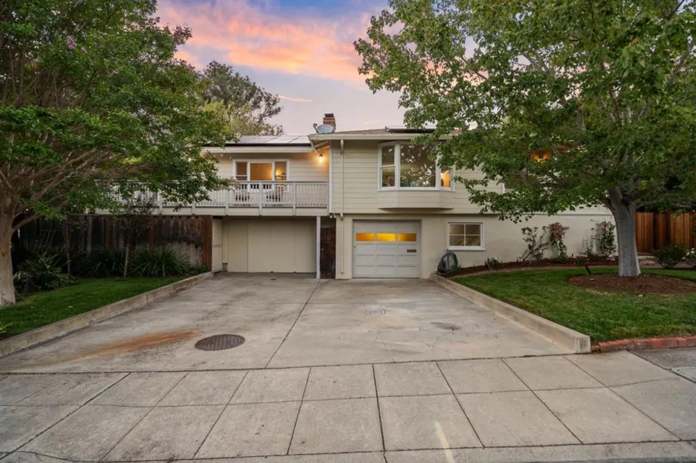 2 Beverly Drive San Carlos, CA 94070