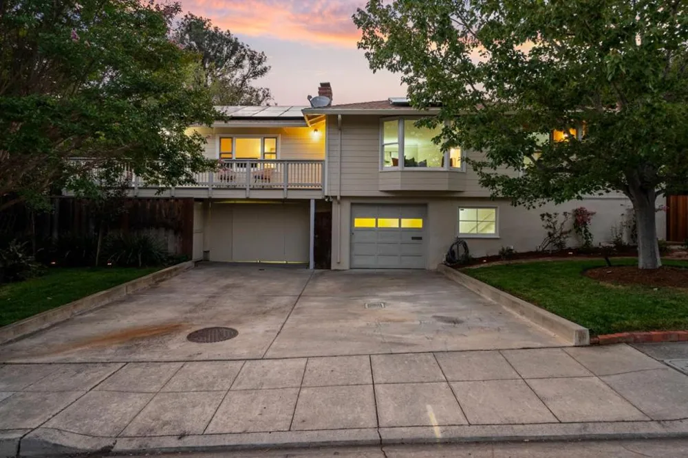 2 Beverly Drive San Carlos, CA 94070