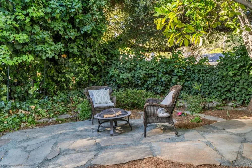 2 Beverly Drive San Carlos, CA 94070