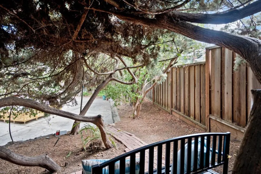2 Beverly Drive San Carlos, CA 94070