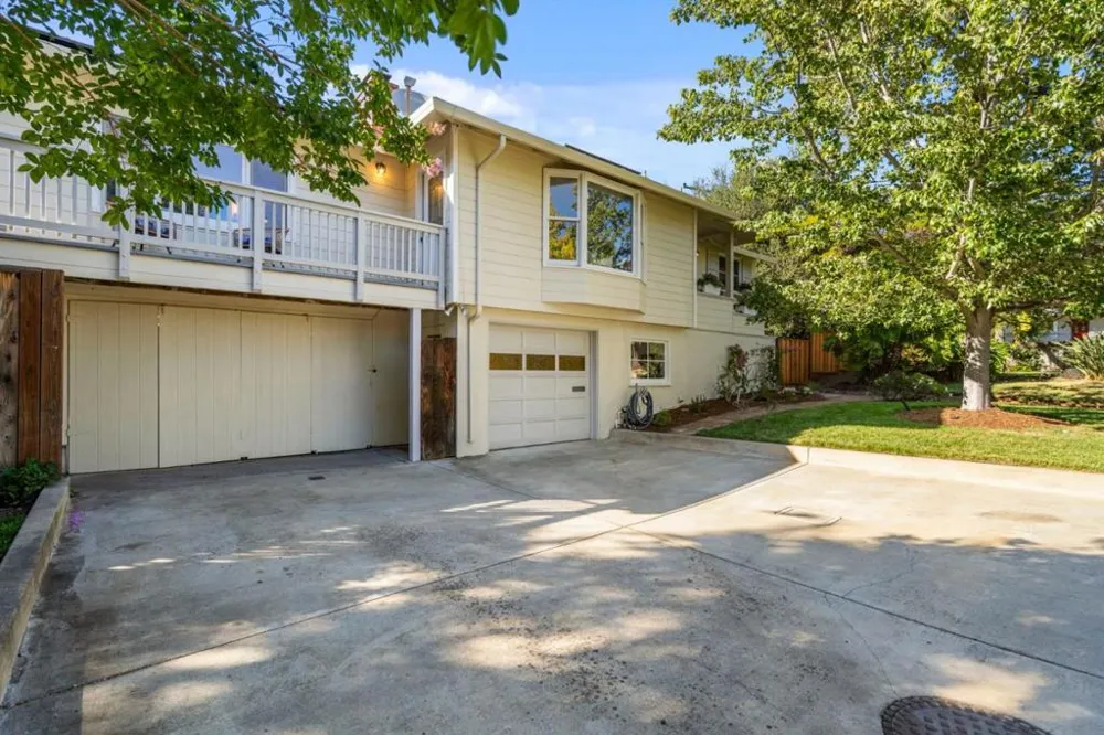 2 Beverly Drive San Carlos, CA 94070