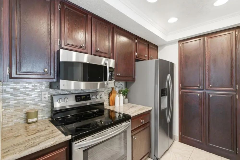 6386 Buena Vista Drive #B Newark, CA 94560