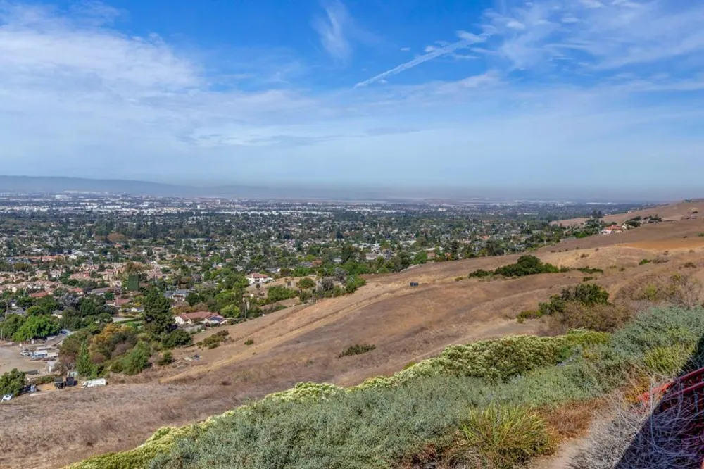 3625 Sierra Road San Jose, CA 95132