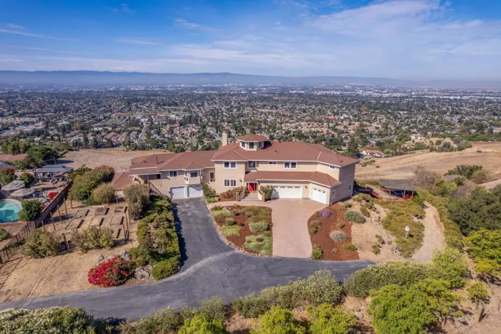 3625 Sierra Road San Jose, CA 95132
