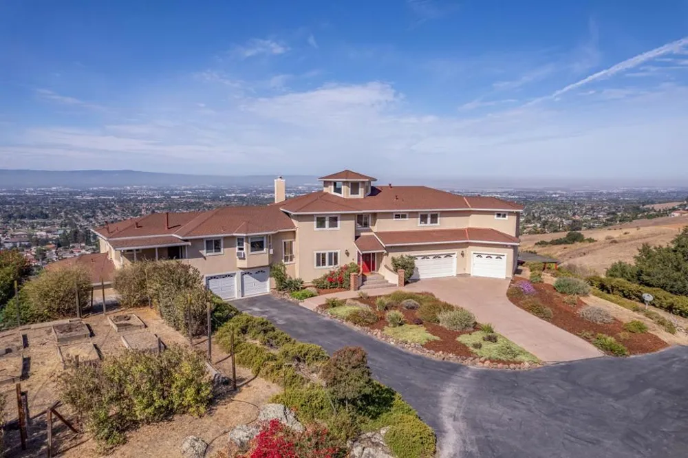 3625 Sierra Road San Jose, CA 95132