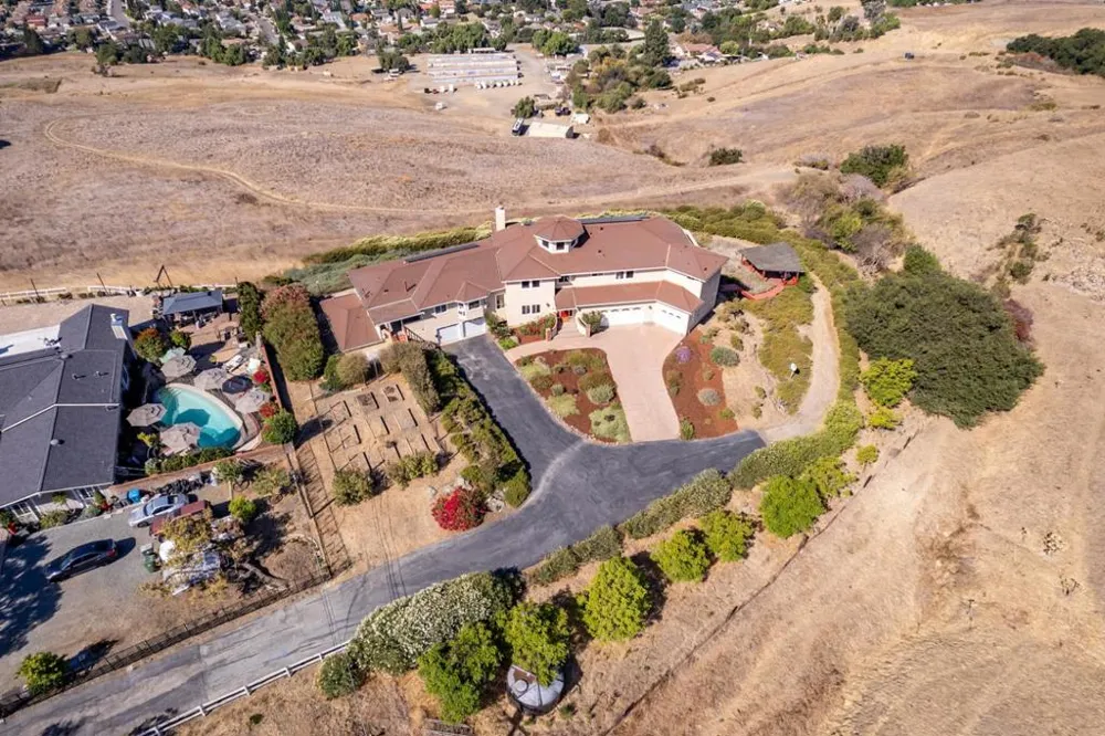 3625 Sierra Road San Jose, CA 95132