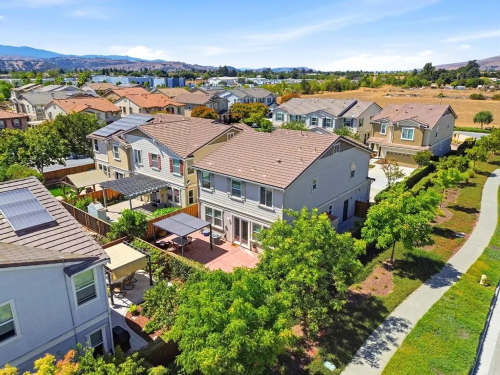 17054 Mimosa Drive Morgan Hill, CA 95037