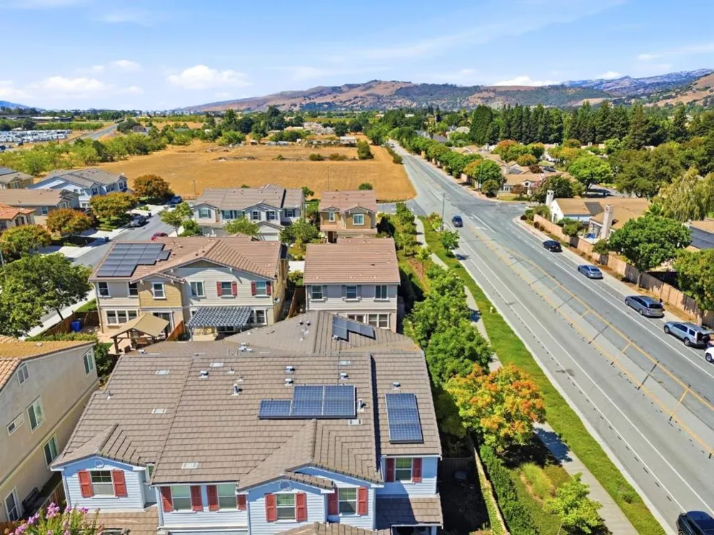 17054 Mimosa Drive Morgan Hill, CA 95037