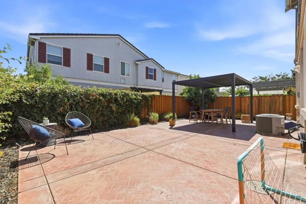 17054 Mimosa Drive Morgan Hill, CA 95037