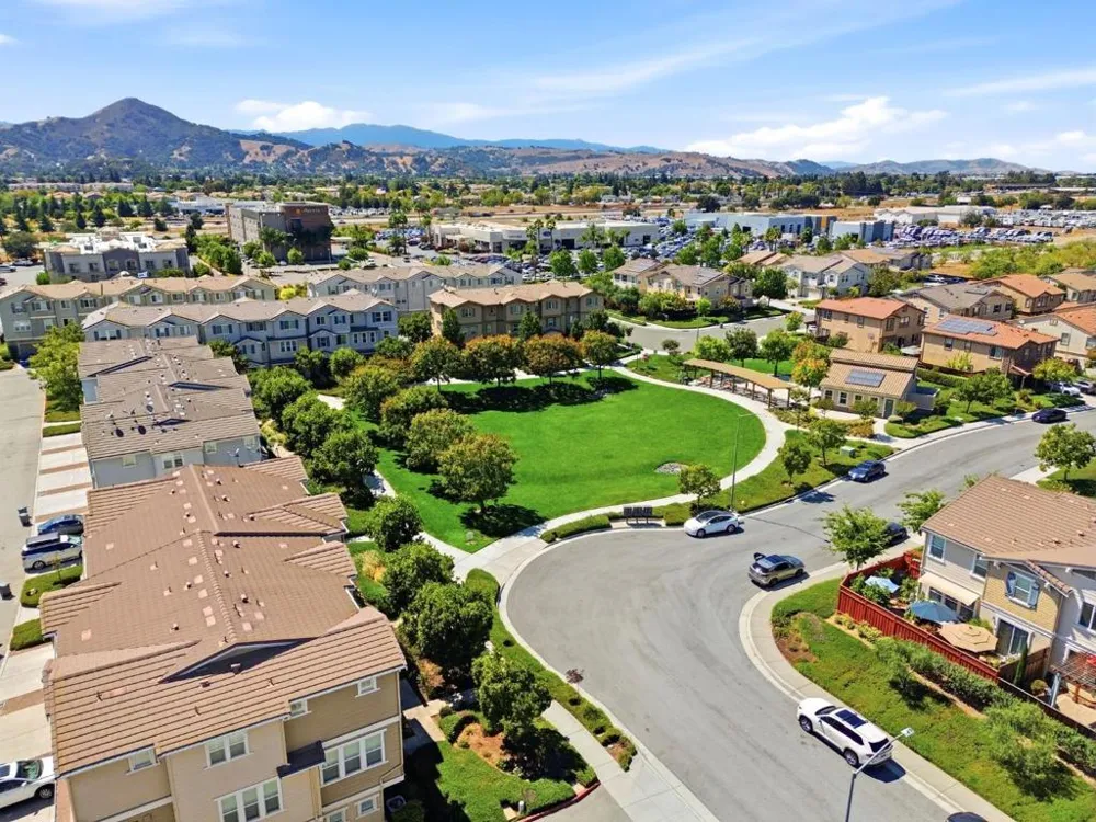 17054 Mimosa Drive Morgan Hill, CA 95037