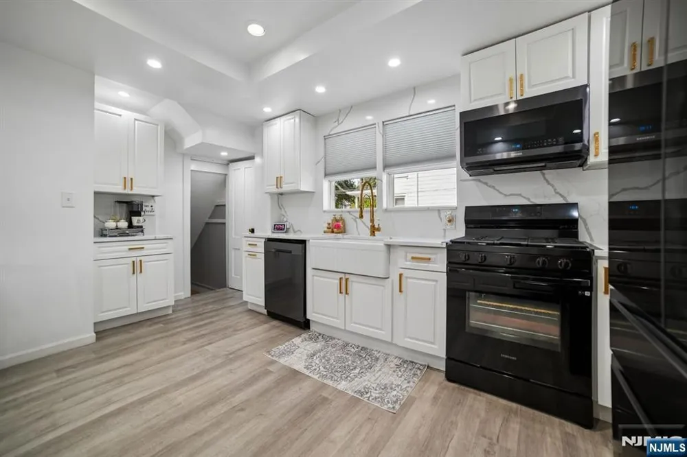 157 John Street Englewood, NJ 07631