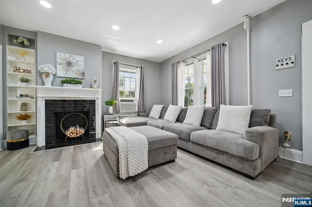 157 John Street Englewood, NJ 07631
