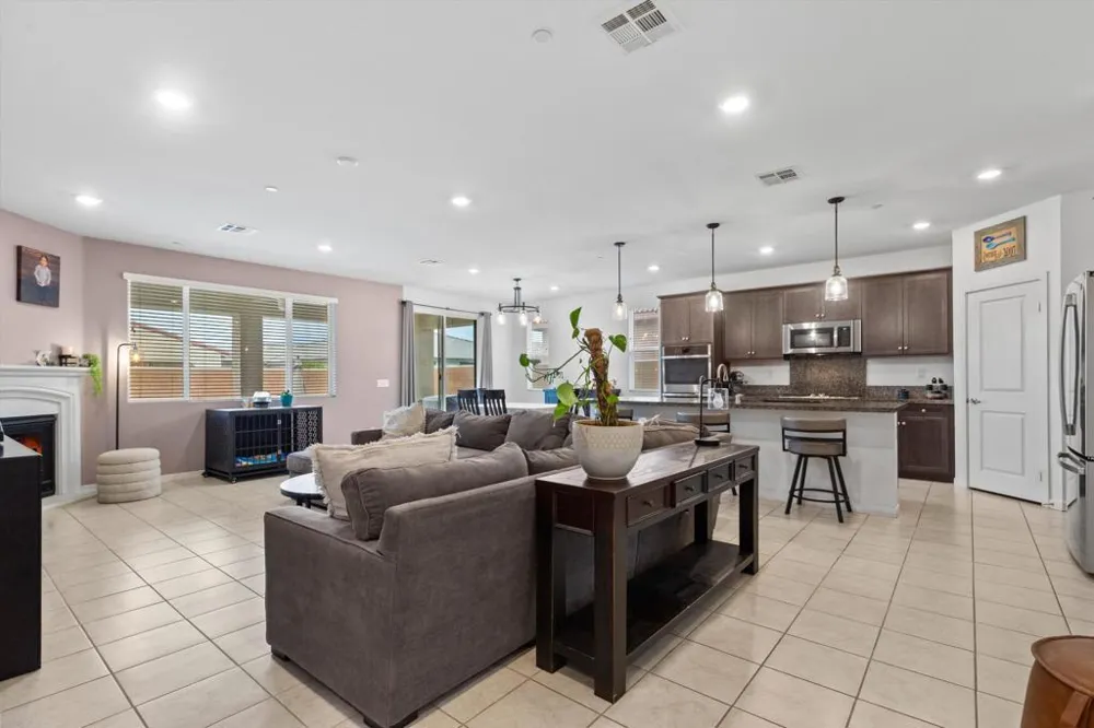 82161 Modena Road Indio, CA 92203