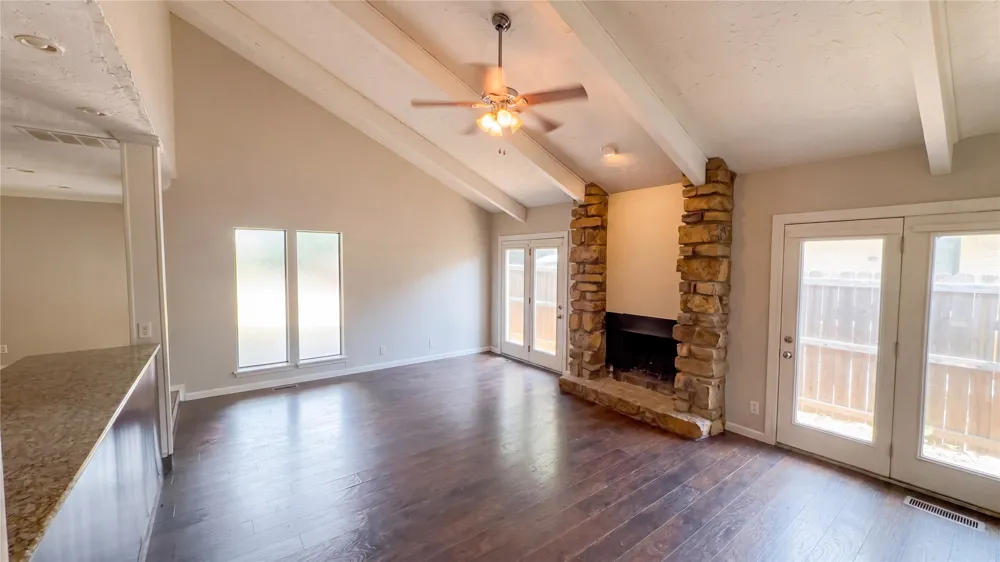 1409 S Walnut Avenue Broken Arrow, OK 74012