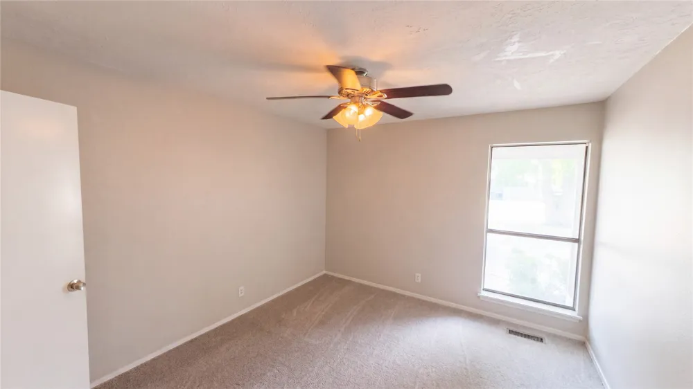 1409 S Walnut Avenue Broken Arrow, OK 74012