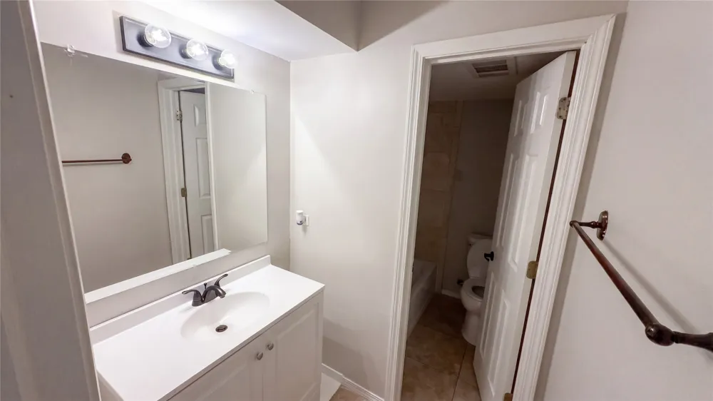 1409 S Walnut Avenue Broken Arrow, OK 74012