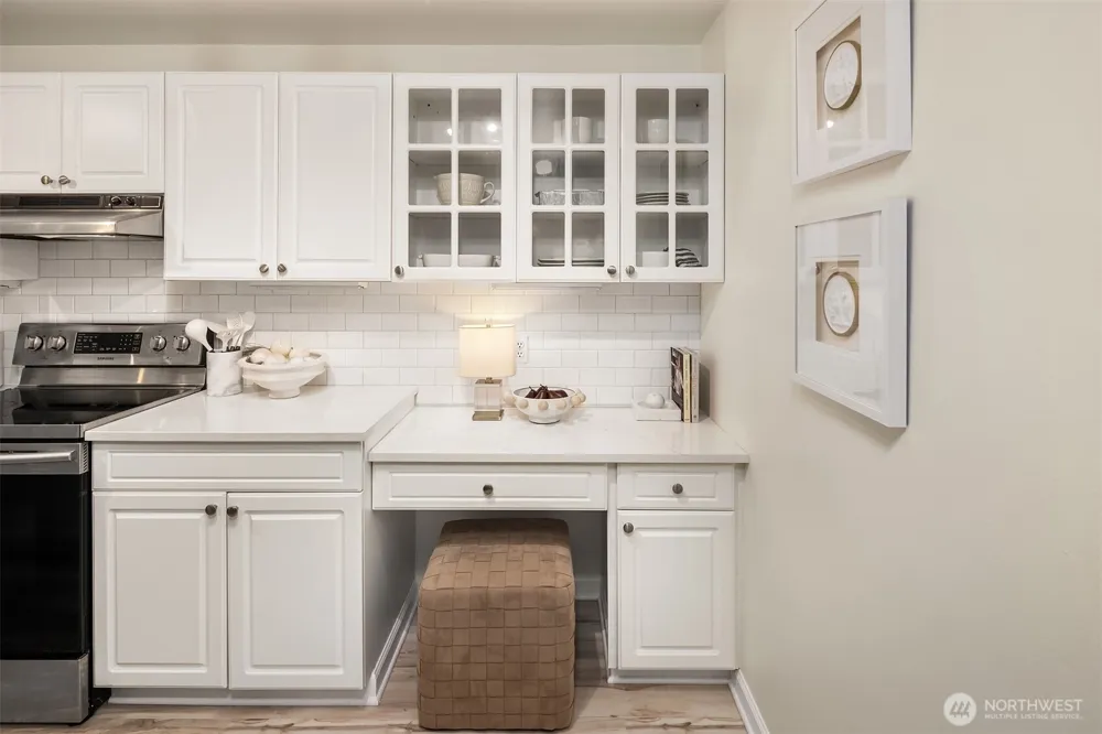 6225 Lake Washington Boulevard NE #208 Kirkland, WA 98033