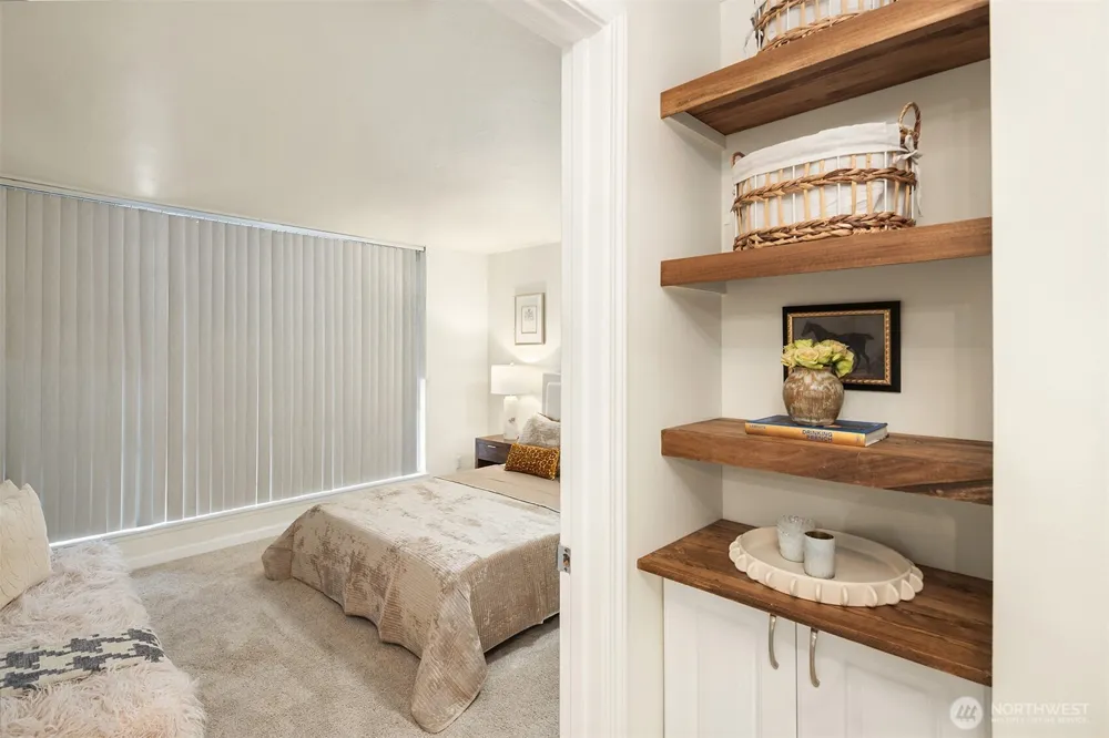 6225 Lake Washington Boulevard NE #208 Kirkland, WA 98033