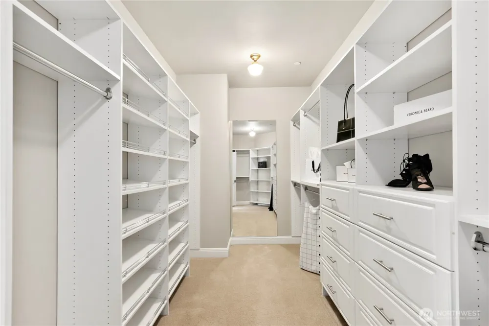 9831 NE 16th Street Bellevue, WA 98004