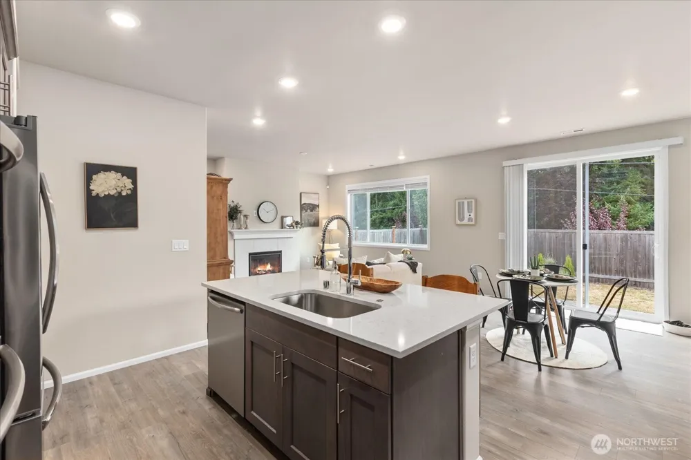 904 122nd Avenue SE Lake Stevens, WA 98258