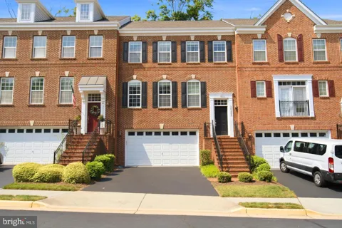 20283 CENTER BROOK SQUARE