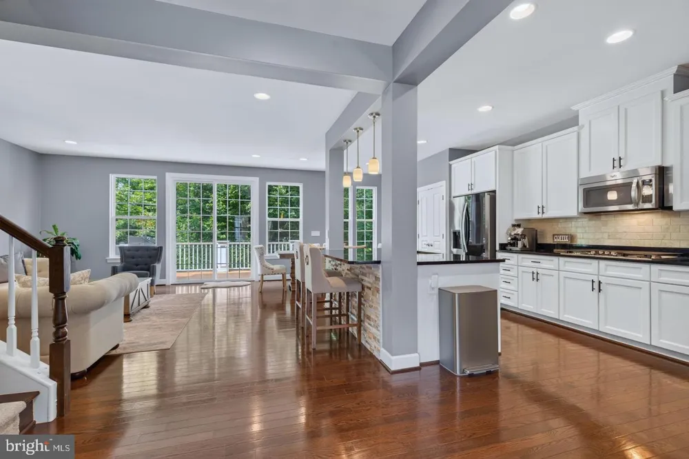 20283 CENTER BROOK SQUARE Sterling, VA 20165