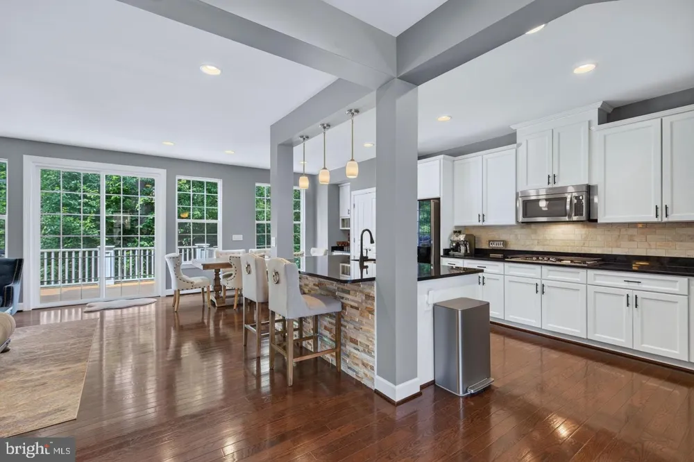 20283 CENTER BROOK SQUARE Sterling, VA 20165