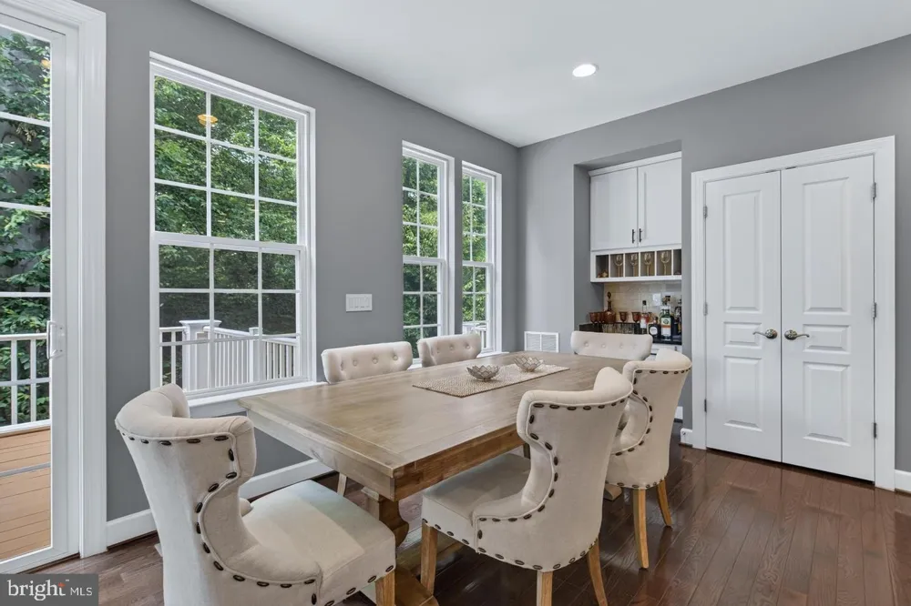 20283 CENTER BROOK SQUARE Sterling, VA 20165