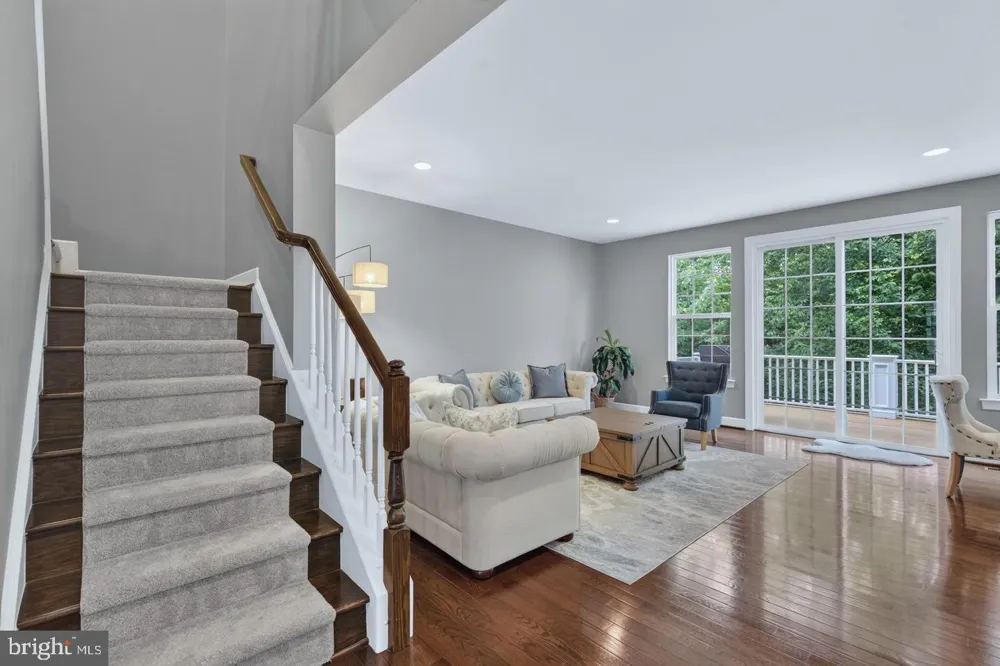 20283 CENTER BROOK SQUARE Sterling, VA 20165