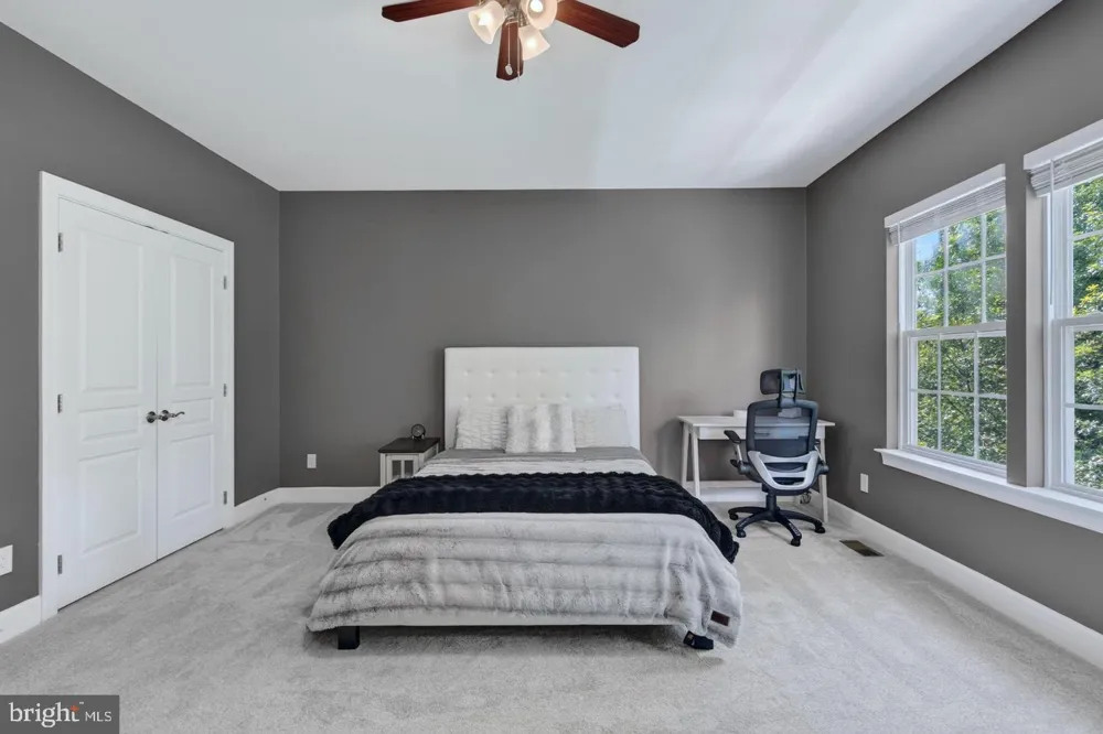 20283 CENTER BROOK SQUARE Sterling, VA 20165